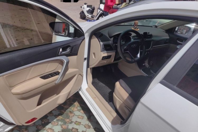 Used Geely Auto Emgrand 2017 Sedan Million Edition 1.5L Manual Luxury Model