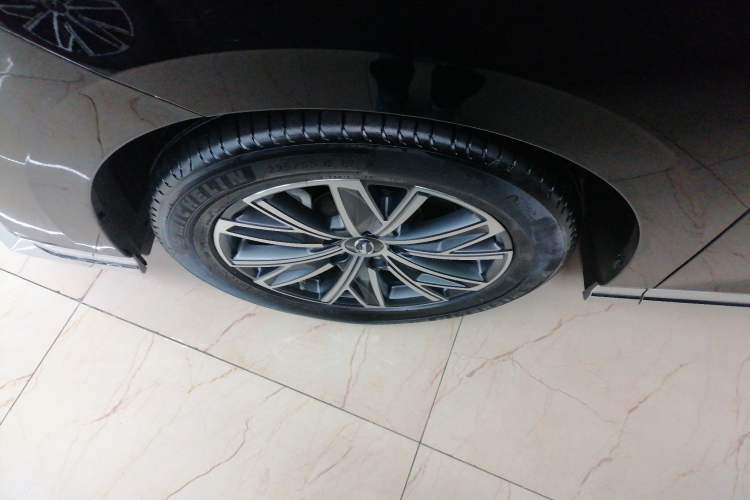 Used GAC Trumpchi M8 2024 Master Series 400T Ultimate Edition Left Front Wheel Hub