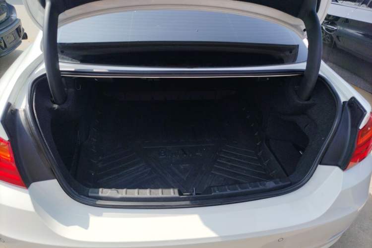 Used BMW 4 Series 2014 420i Fashion Model
