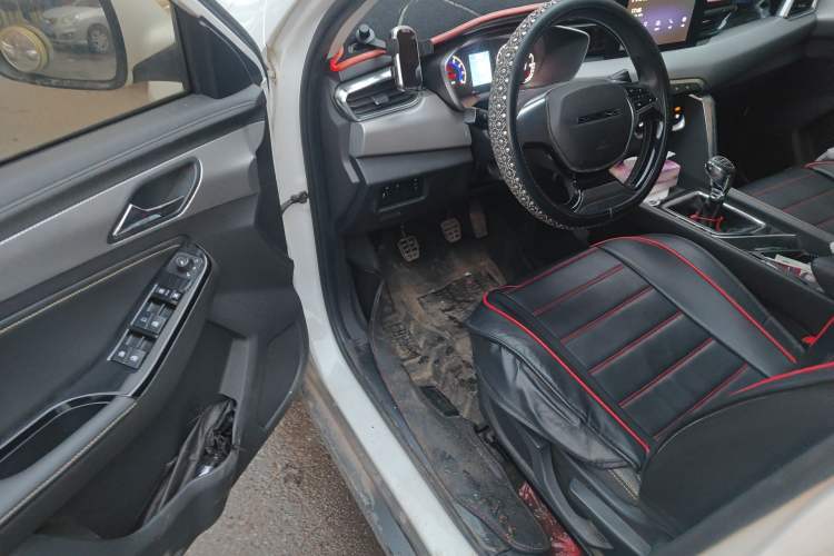 Used BAIC Beijing X3 2019 1.5L Manual Glory Edition