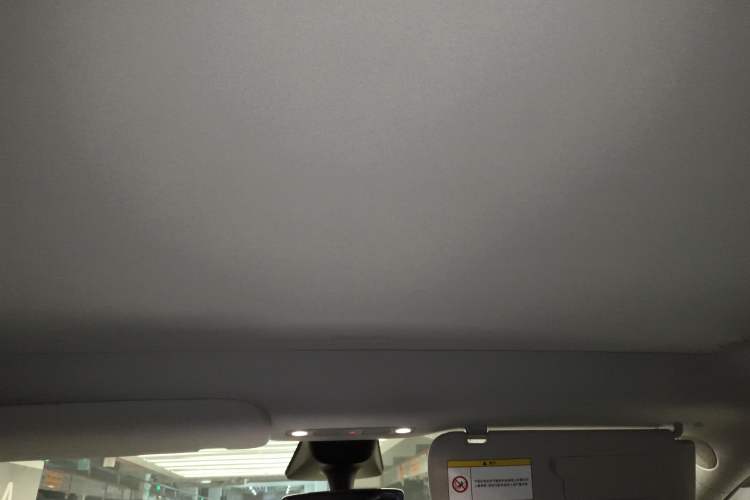 Used Tesla Model Y 2022 Long-Range All-Wheel-Drive Version