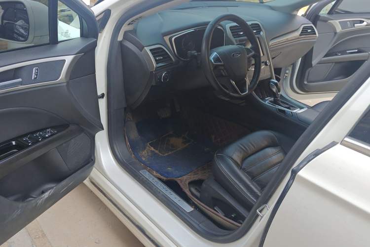 Used Ford Mondeo 2013 2.0L GTDi 200 Luxury Model