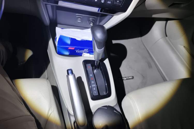 Used Honda Civic 2013 10th Anniversary 1.8L Automatic Luxury Edition
