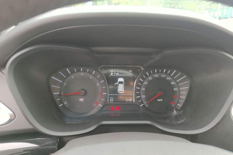 Used GAC Trumpchi GS4 2017 235T Manual Two-Wheel Drive Luxury Edition Instrument Cluster