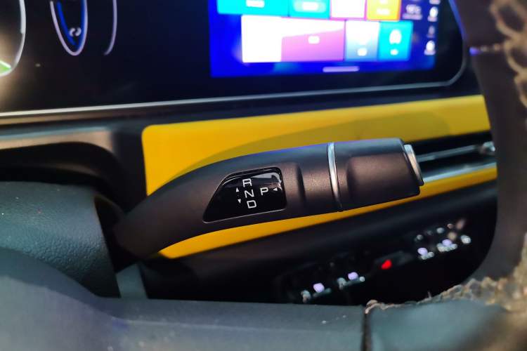 Used ORA Good Cat GT 2023 Mulan Edition 401km Prestige Version Gear Lever