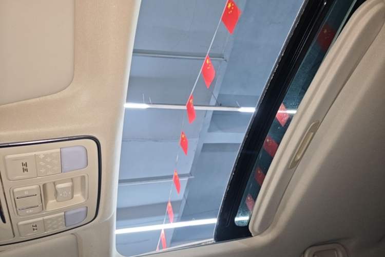 Used Geely Auto Vision X6 2018 1.4T CVT 4G Connected Luxury Version Headliner