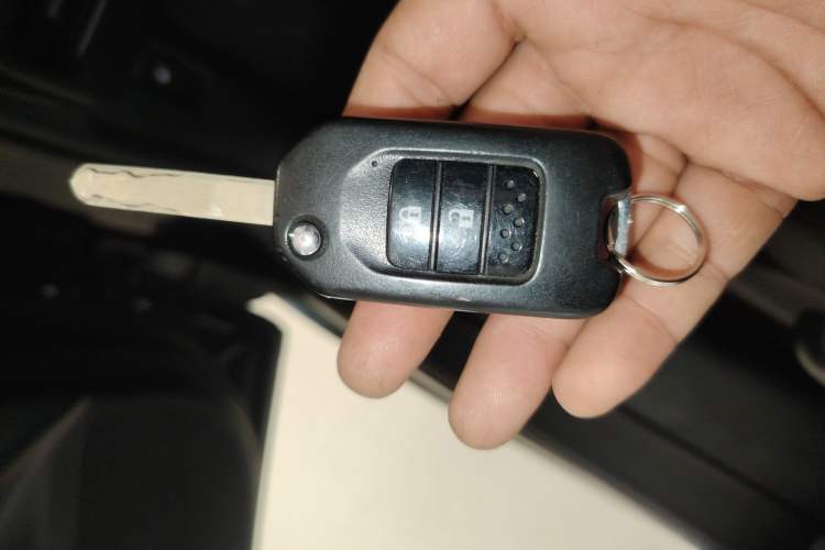 Used Honda CR-V 2016 2.0L two-wheel drive Urban Edition
