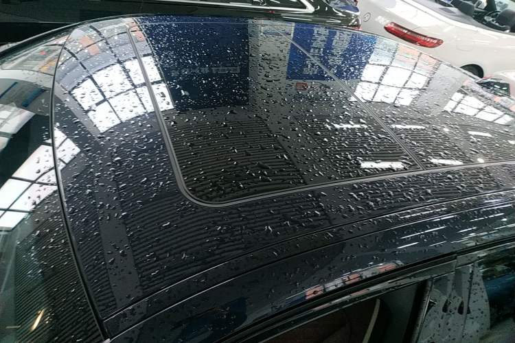 Used BMW i3 2023 eDrive 40 L Midnight Sports Package Roof