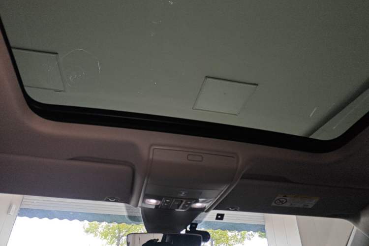 Used Volkswagen Tiguan L 2017 380TSI Automatic All-Wheel Drive Supreme Flagship Edition Headliner