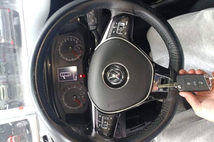 Used Volkswagen Bora 2020 1.5L Manual Fashion Edition
