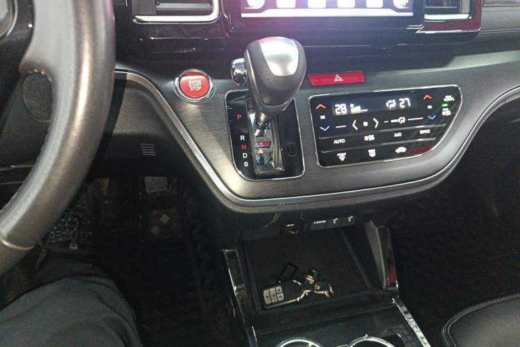 Used Honda Elysion 2016 2.4L Classic Edition