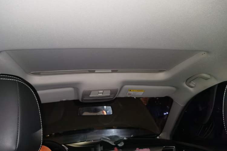 Used Roewe i5 2020 1.5L Automatic 4G Connect Luxury Flagship Edition