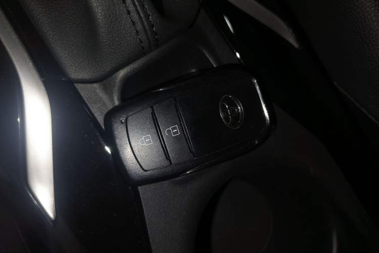 Used Toyota FRONTLANDER 2022 2.0L CVT Luxury Edition