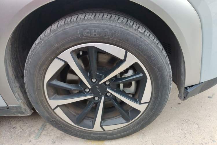 Used AION Y 2023 Younger Star Edition