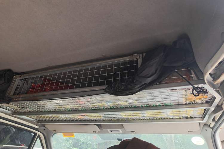 Used Ford Classic Transit 2013 2.8T Diesel Ice White Logistics Vehicle Long Wheelbase Mid-Roof – JX493ZLQ3A