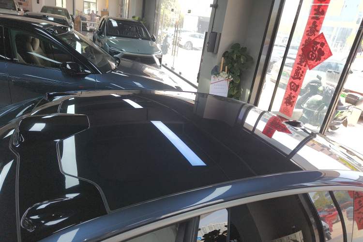 Used Nio ET7 2023 100kWh Signature Edition Roof