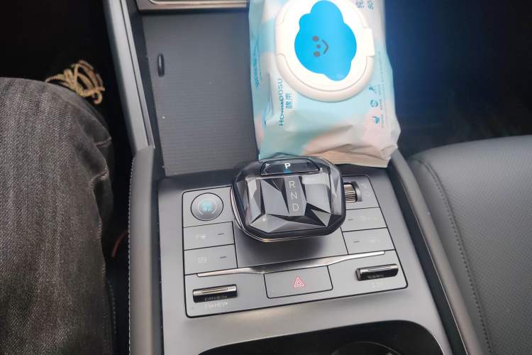 Used BYD Qin L 2025 DM-i Smart Drive 80KM Leading Model
