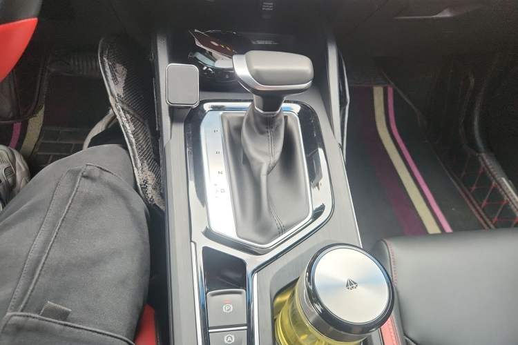 Used Geely Auto Emgrand S 2021 1.4T CVT Prestige Edition Gear Lever