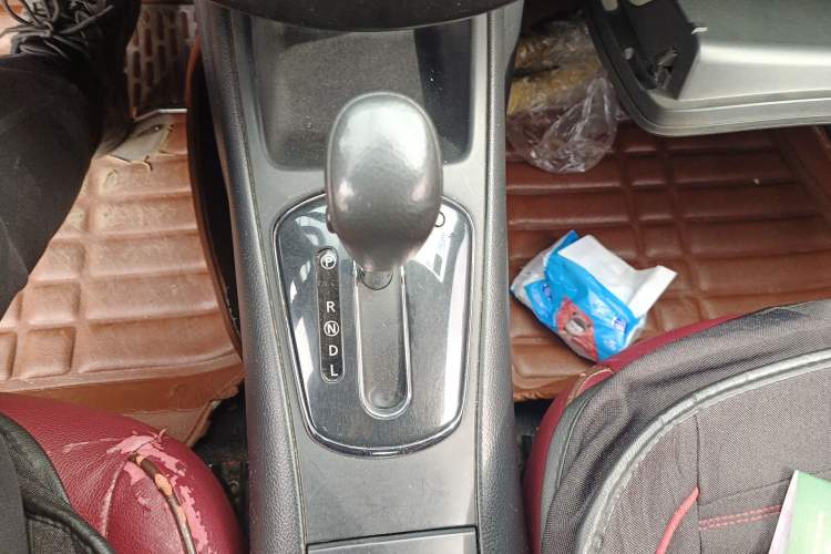 Used Nissan Tiida 2014 1.6L CVT Comfort Model
