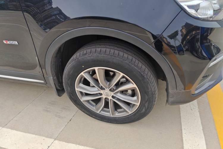 Used Geely Auto Emgrand X7 Sport 2020 1.8TD DCT Two-Wheel Drive Smart Connect 4G-Enabled Version Right Front Wheel Hub