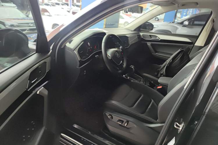 Used Volkswagen Tayron 2019 330TSI Two-Wheel Drive Luxury Model China VI Standard
