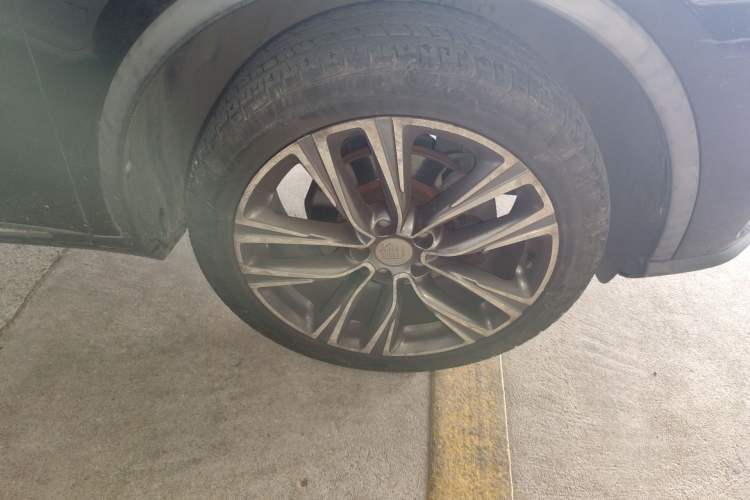 Used BYD Tang 2018 2.0T Automatic Smart Connect Prestige 7-Seater China V Standard Right Front Wheel Hub