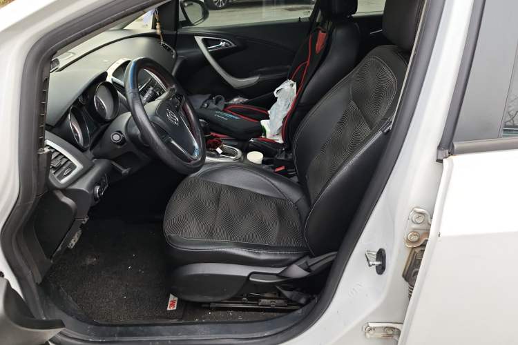 Used Buick GT 2013 XT 1.6T Automatic Fashion Sport Edition