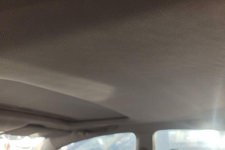 Used Bestune B50 2013 1.6L manual luxury version Headliner