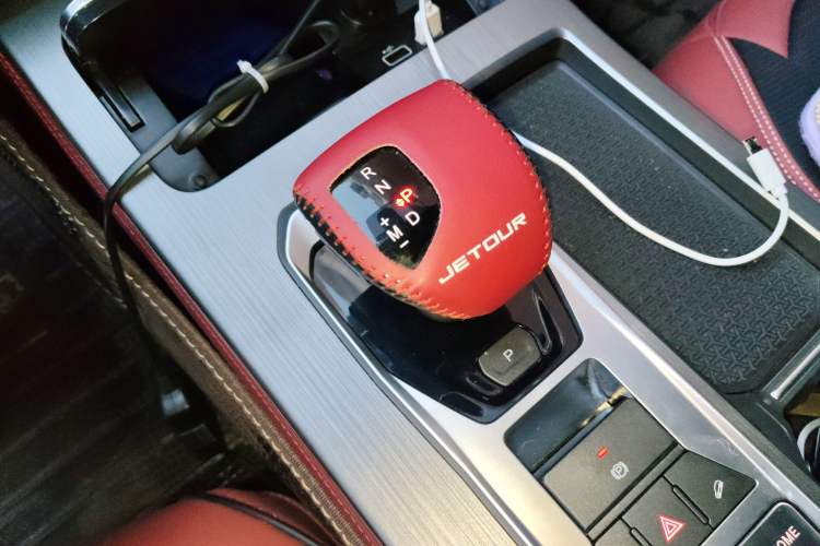 Used JETOUR X70 PLUS 2025 1.5T Elite Edition 5 Seats