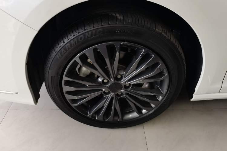Used Dongfeng Aeolus Yixuan MAX 2021 1.5T Super-Powered Dad Edition Left Front Wheel Hub