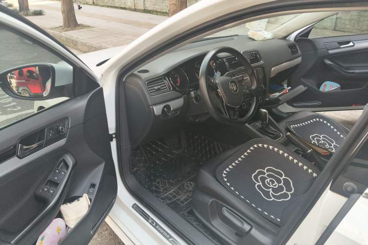 Used Volkswagen Sagitar 2018 280TSI DSG Ignite Edition Driver Seat