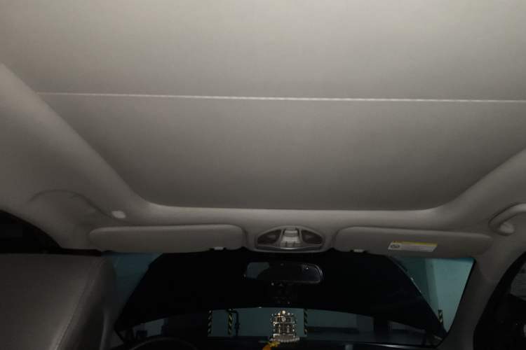 Used Hyundai Grand SantaFe 2013 3.0L 7-seat Four-Wheel-Drive Luxury Edition