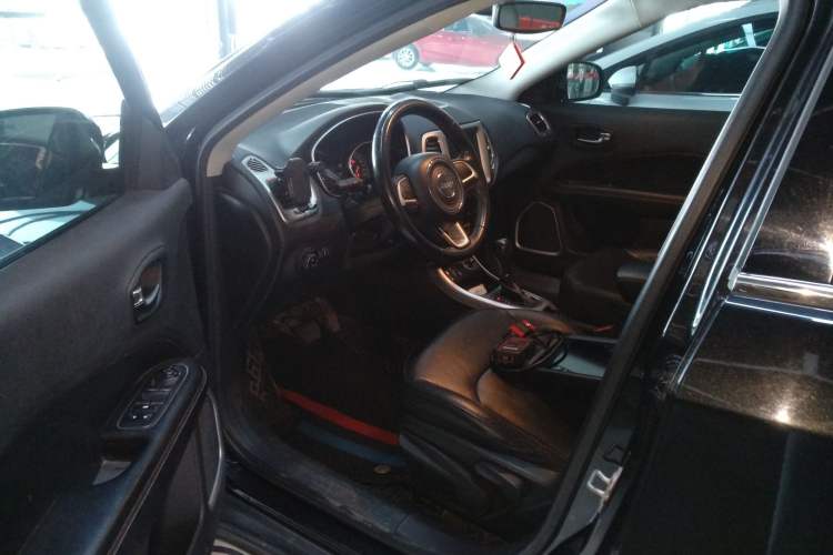 Used Jeep Compass 2017 200T Automatic Family Edition