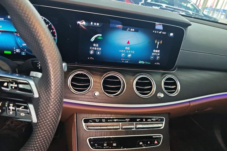 Used Mercedes-Benz E-Class New Energy 2023 E 350 e L Plug-in Hybrid Sports Sedan Audio And AC Panel