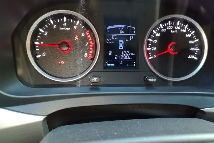 Used FORTHING T5 2022 Shengshi Edition 1.5T Automatic Dream Version Five Seats Odometer Close Up