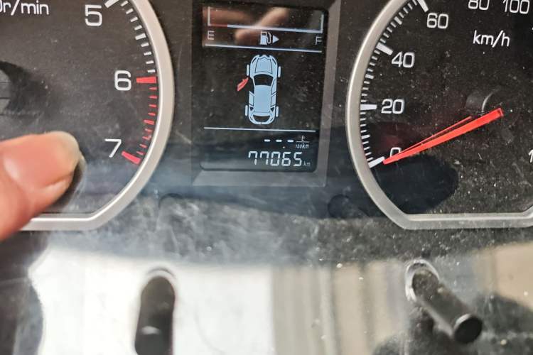 Used GAC Gonow Starry 2013 1.5L Seven-Seater Luxury Model
