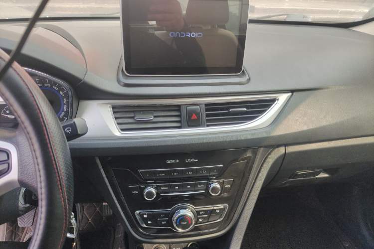 Used Changan Alsvin V7 2016 1.6L Manual LeShang Model China V Standard