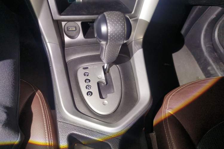 Used Venucia T70X 2015 2.0L CVT SmartFun Sport Edition