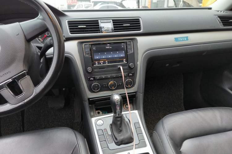 Used Volkswagen Passat 2014 1.8TSI DSG Prestige Edition
