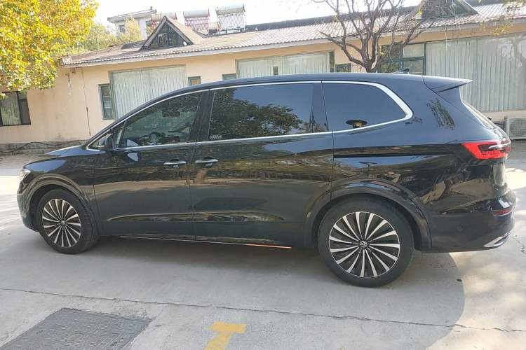 Used Volkswagen Viloran 2023 380TSI Prestige Edition
