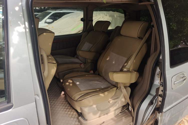 Used Buick GL8 2006 Lu Zun 3.0L CT Comfort Edition
