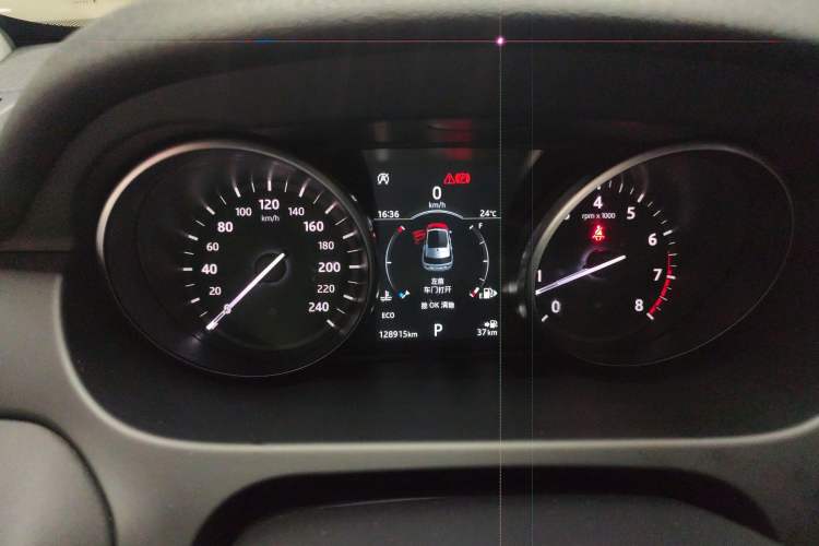 Used Land Rover Discovery Sport 2018 240 PS SE Version Instrument Cluster