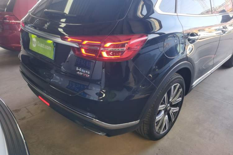 Used Hongqi HS5 2022 Facelifted Version 2.0T Smart Connect Flagship All-Wheel-Drive Edition Right Rear Taillight