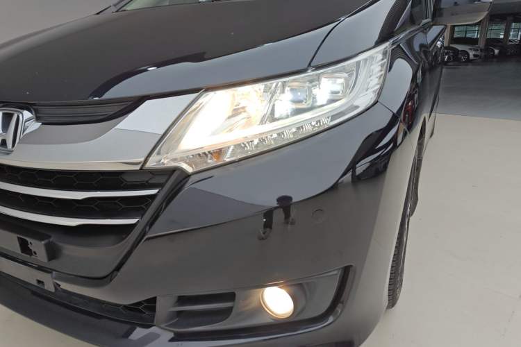 Used Honda Odyssey 2015 Updated Version 2.4L Smart Edition Left Front Headlight