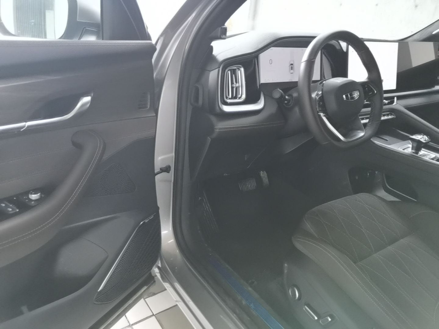 Geely Auto Monjaro L 2026 Model Oriental Yao 2.0TD Automatic Wangyue Edition — снимка 18