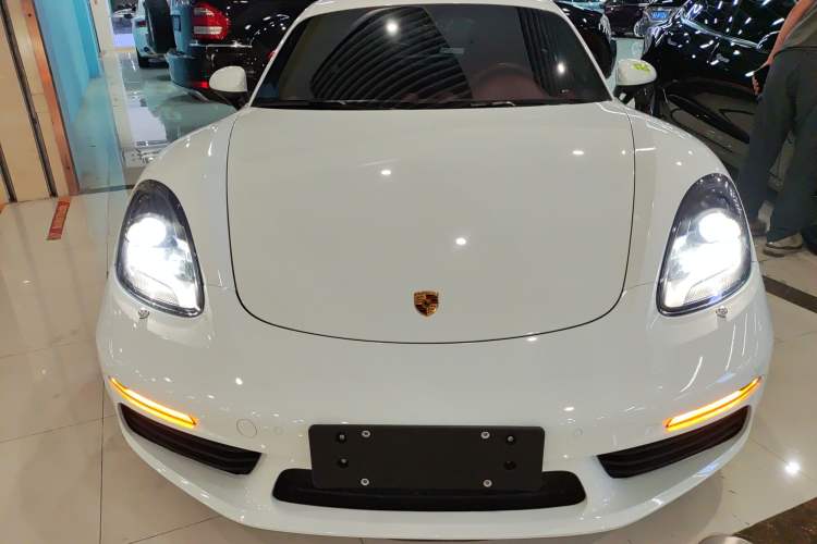 Used Porsche 718 2022 Cayman 2.0T
