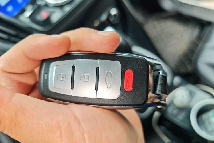 Used Ford Kuga 2013 2.0L GTDi Four-Wheel-Drive Sport Model
