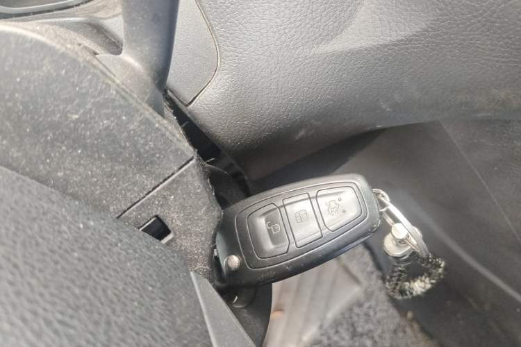 Used Ford Focus 2012 Hatchback 1.6L Manual Fashion Edition
