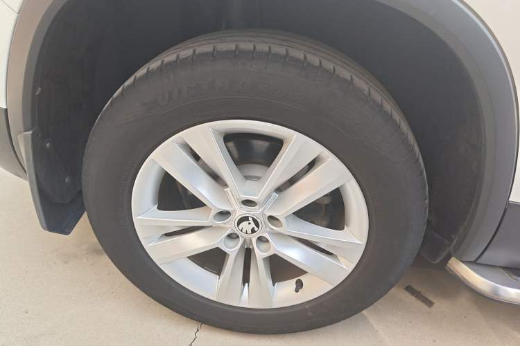 Used Skoda Kodiaq 2019 Restyled TSI330 5-Seater Two-Wheel Drive Standard Version China VI Exterior 5