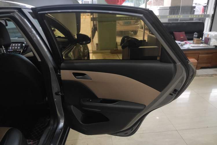 Used Chevrolet Monza 2020 320 Automatic Enjoyment Edition